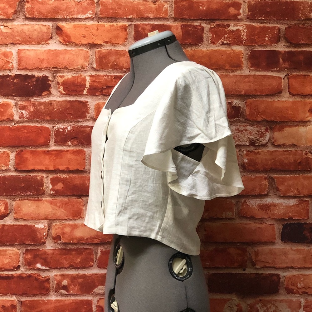 💎BOGOHO Ivory button-down crop top - Picture 5 of 8